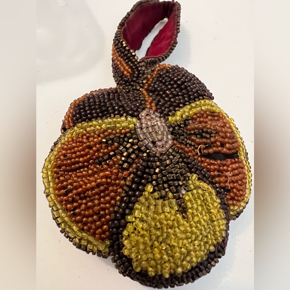 Antique Unusual 1920s Art Deco Beaded Flower Coin Purse Wristlet